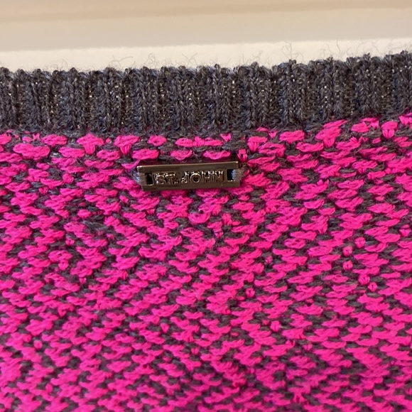 NWOT St. John sweater top - Picture 4 of 4